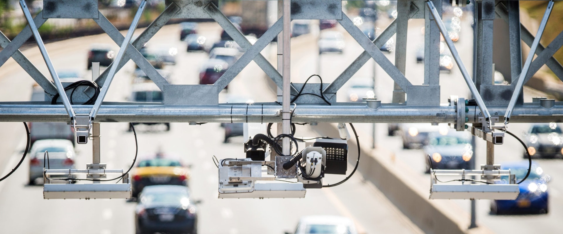 Beyond the Booth: The Evolution of Electronic Tolling in the Trucking Industry